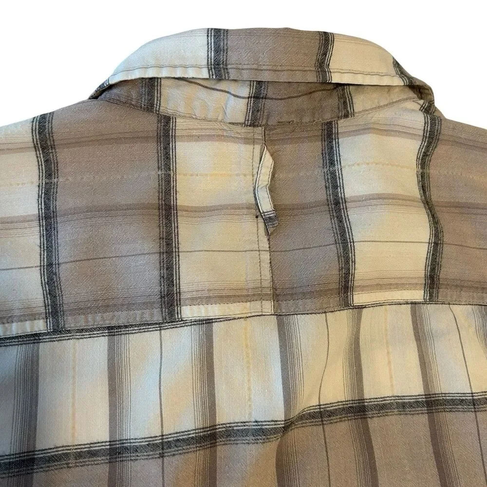 North Face Button Up Shirt Men’s Size MED Short Sleeve Beige Cream Plaid Outdoor